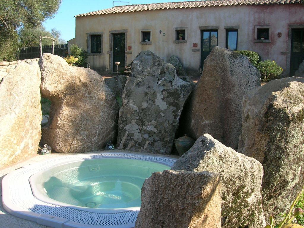 La Mesenda Rooms & Apartments Arzachena Luaran gambar