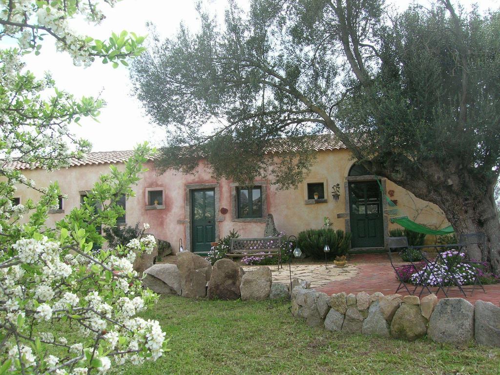 La Mesenda Rooms & Apartments Arzachena Luaran gambar